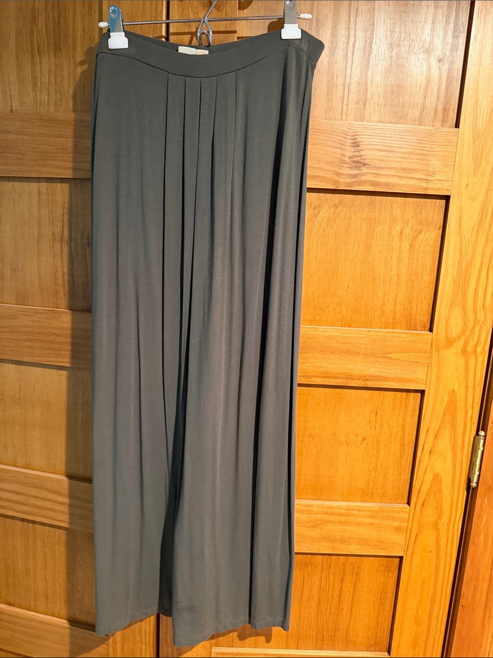Lucy & Laurel Olive Maxi Skirt